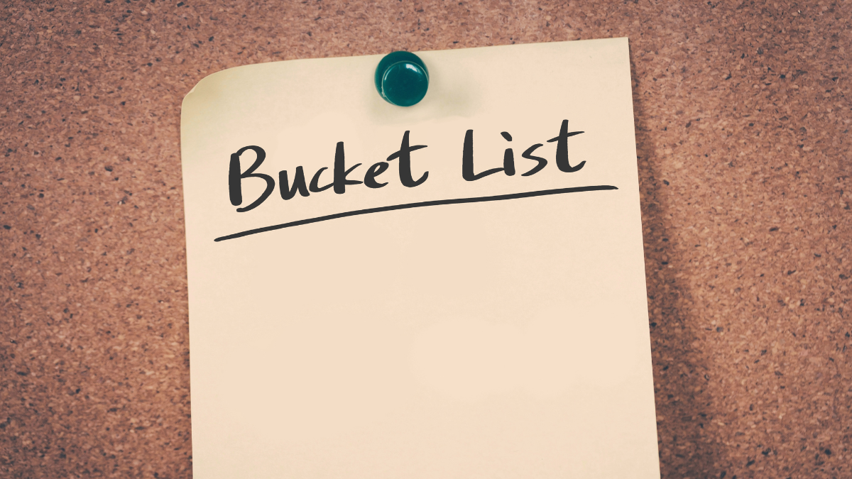 a note with “bucket list” written on it